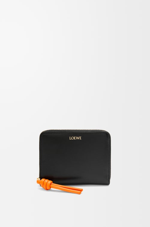 LOEWE 亮面纳帕牛皮革绳结紧凑拉链钱包 黑色/耀眼橙
