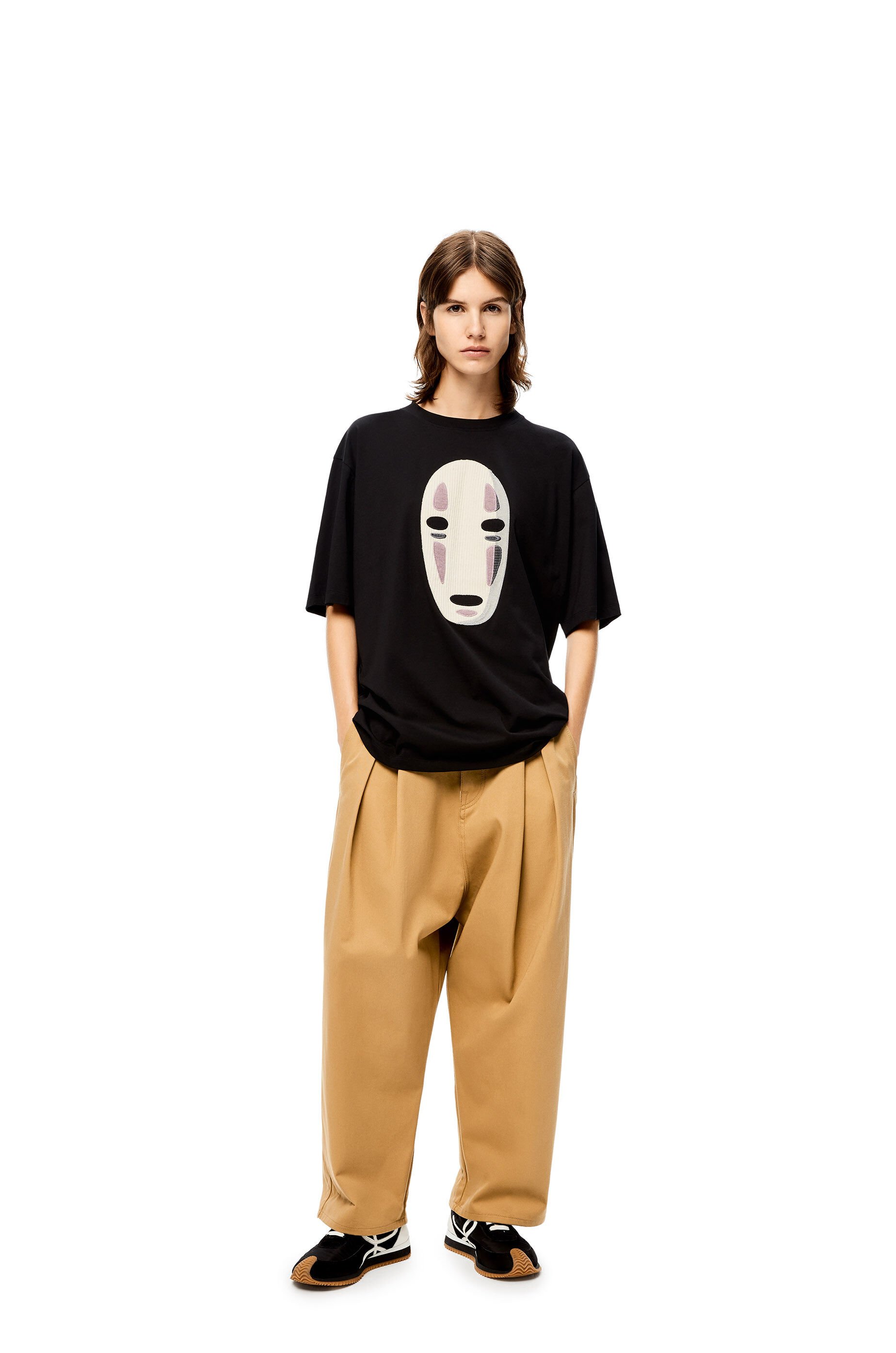 カオナシ エンブロイダリー Tシャツ (コットン) カオナシ エンブロイダリー Tシャツ (コットン)