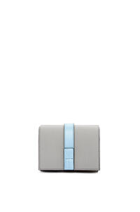 LOEWE Trifold wallet in soft grained calfskin Pearl Grey/Dusty Blue
