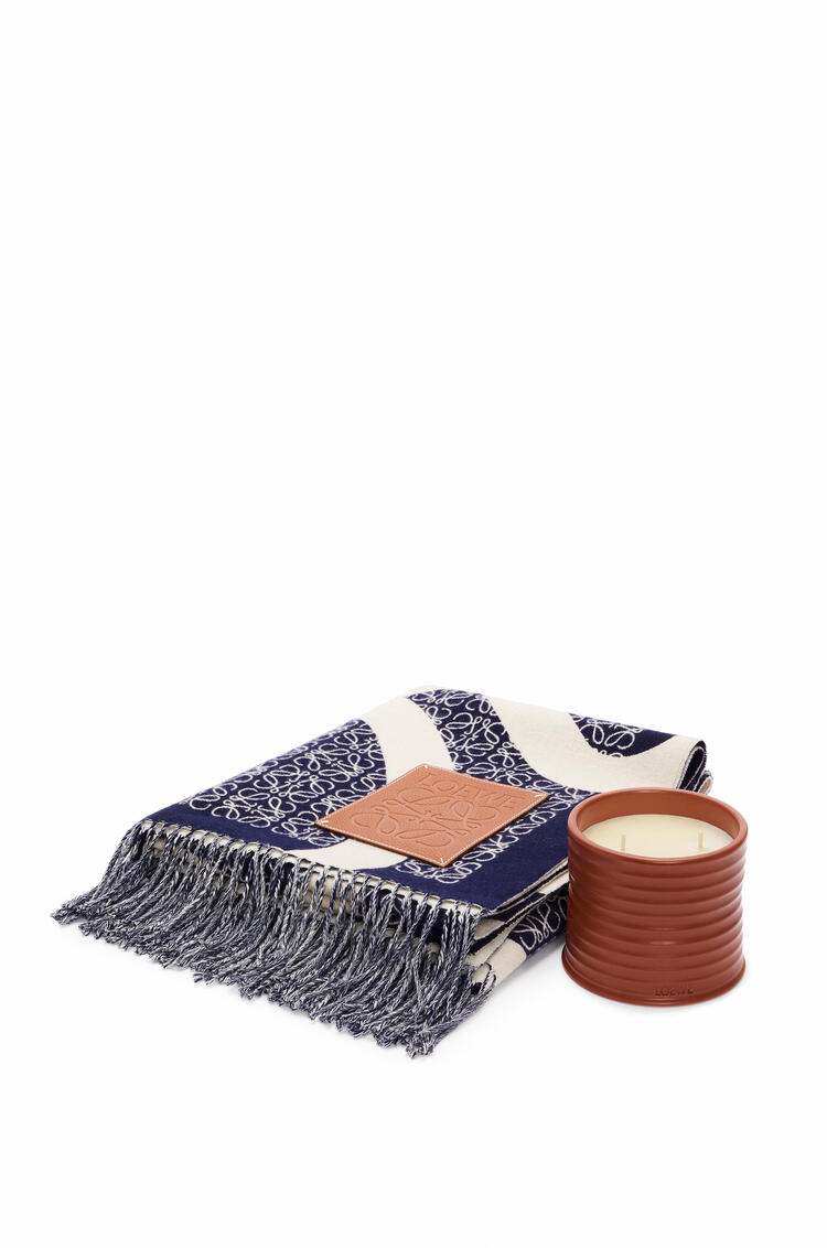 LOEWE Anagram blanket in wool and medium Juniper Berry candle 