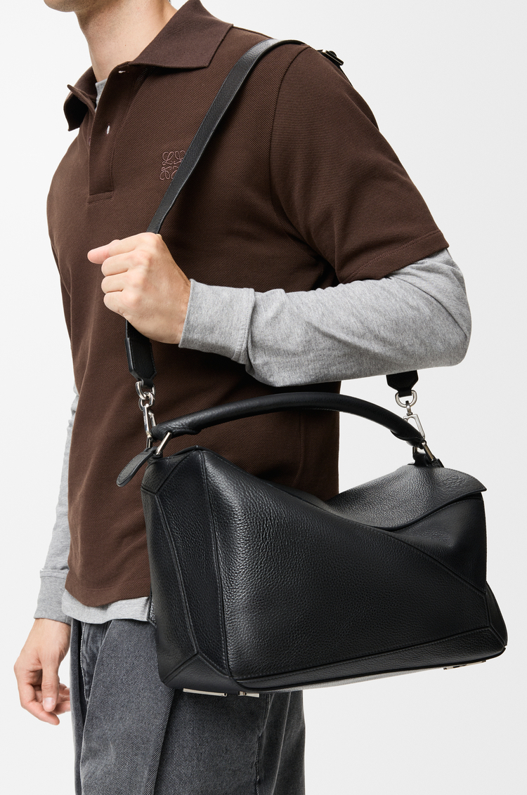 LOEWE Große Puzzle Tasche aus geschmeidigem genarbtem Kalbsleder Schwarz