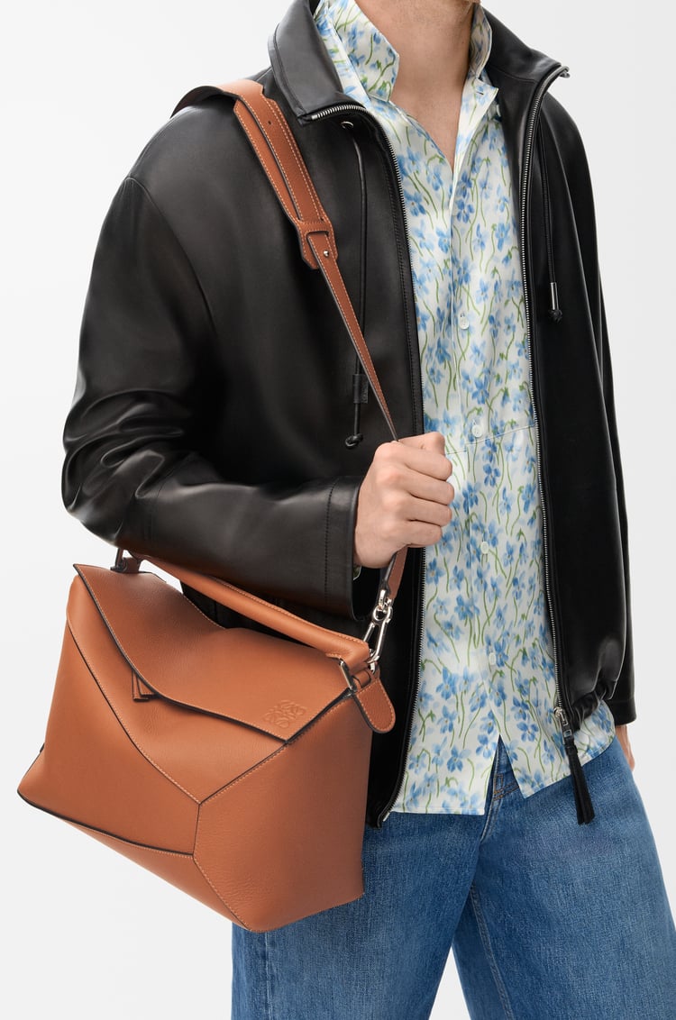 LOEWE パズルエッジ バッグ ラージ（クラシックカーフ） タン