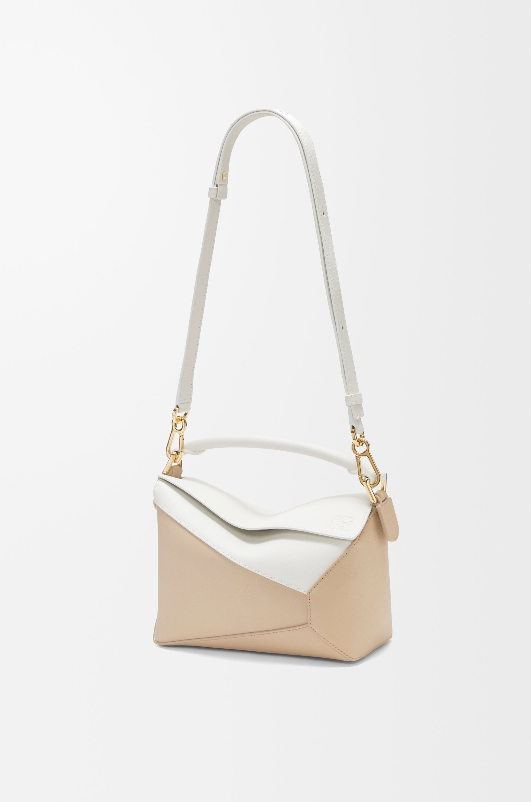 SMALL PUZZLE 24 BAG IN CLASSIC BLACK CALFSKIN