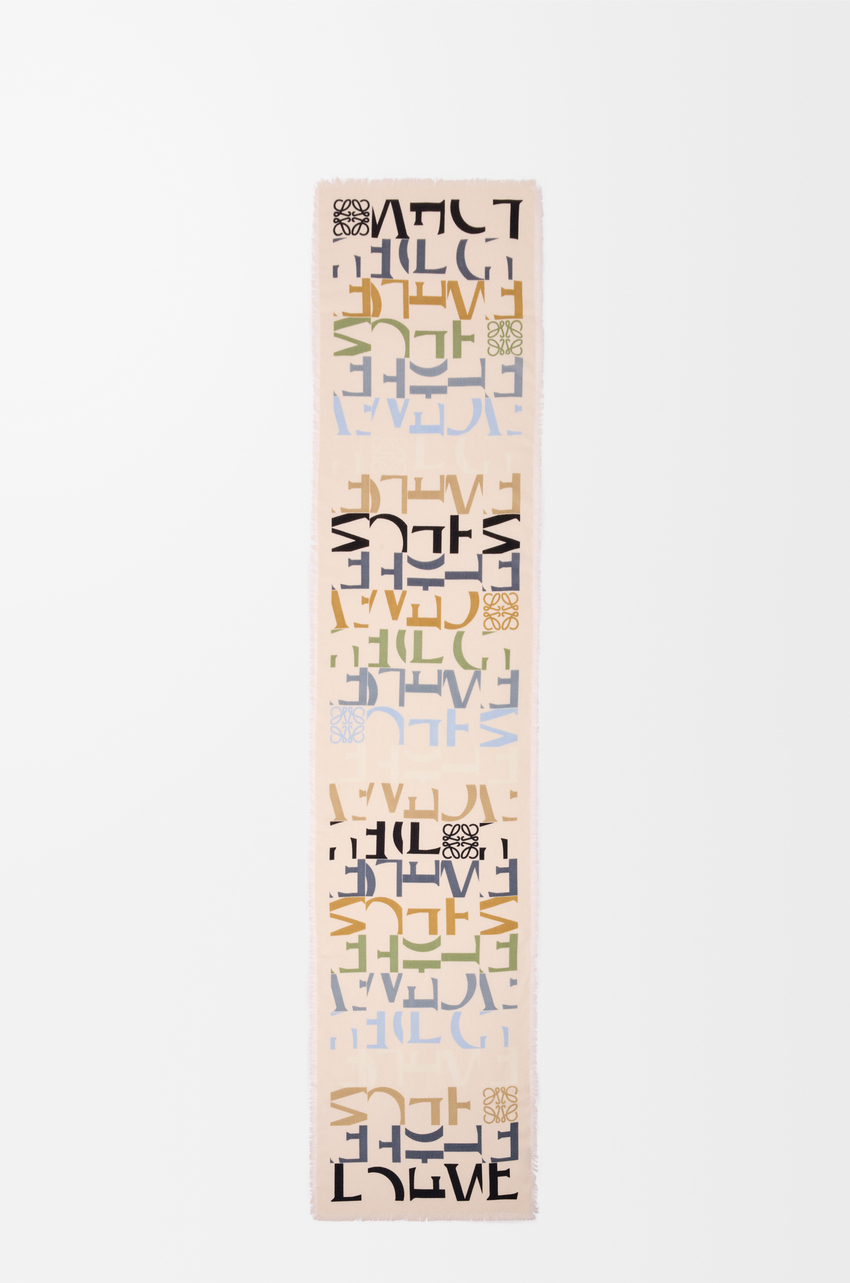Scarf in wool, silk and cashmere blend