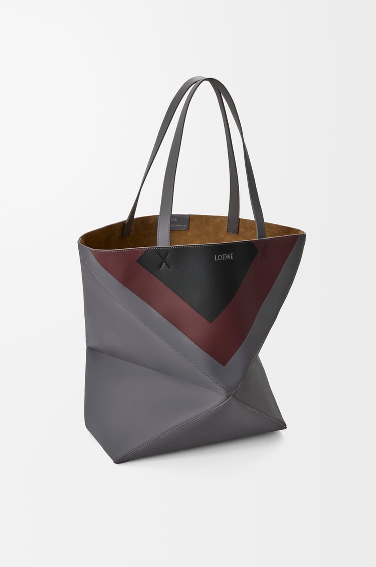 LOEWE XL Puzzle Fold Tote Bag aus Nappa-Kalbsleder Ardesia/Tiefes Rubinrot