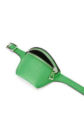 LOEWE Brand coin purse bracelet in classic calfskin Apple Green plp_rd