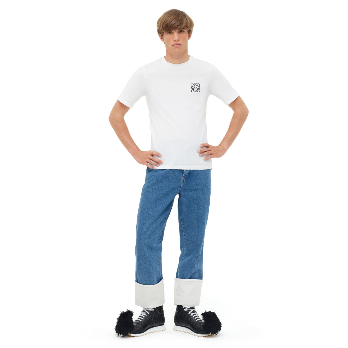 LOEWE Anagram T-Shirt White front