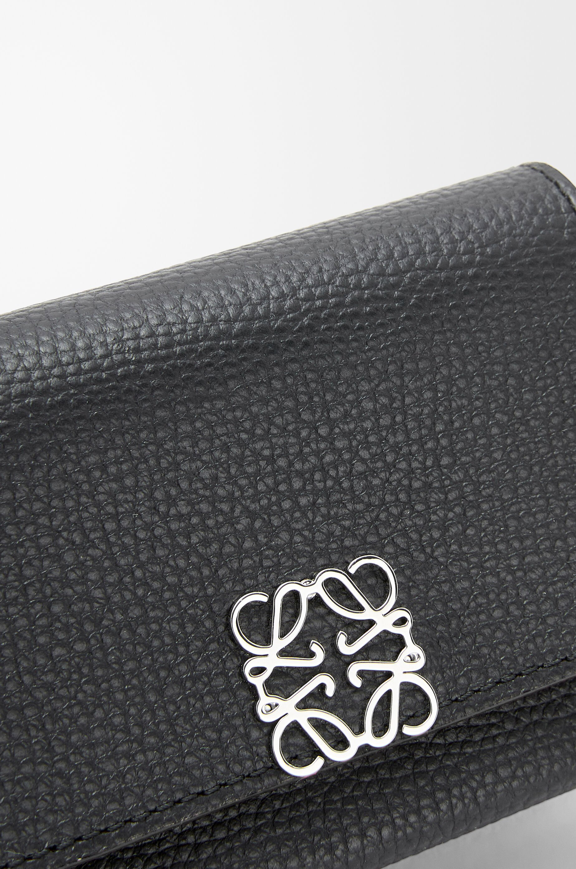 LOEWE アナグラムトライフォールドウォレット　ブラック LOEWE ロエベ 3つ折り財布 パファー アナグラム トライ