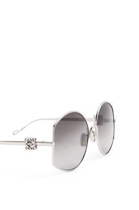 LOEWE Oversize sunglasses in metal Shiny Palladium/Smoke plp_rd