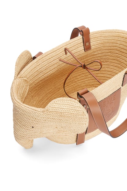 LOEWE 酒椰纤维和牛皮革小象 Basket 手袋 Natural/Tan plp_rd