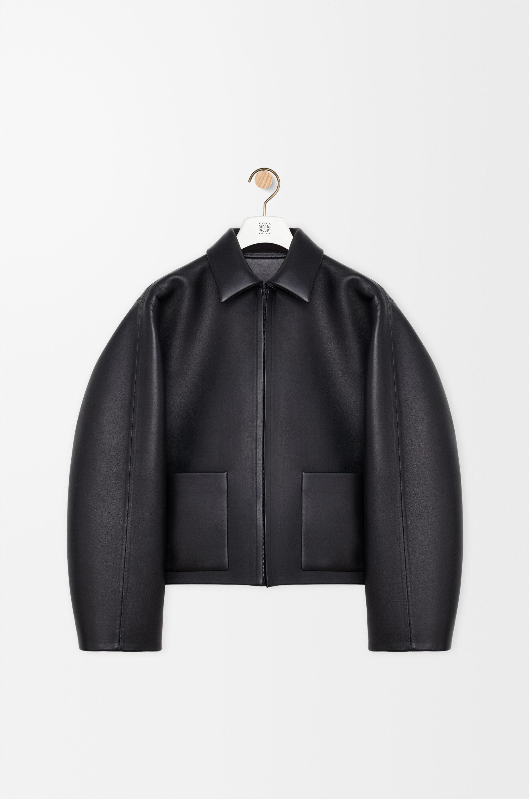 女性のための高級ファッション既製服 - LOEWE - ロエベ 日本 公式サイト