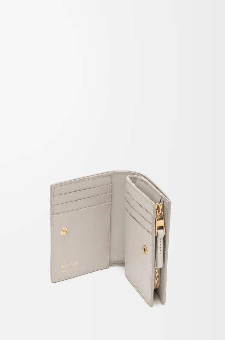 LOEWE デュエット コンパクトウォレット（スムースカーフ&グレインカーフ） ライトゴースト