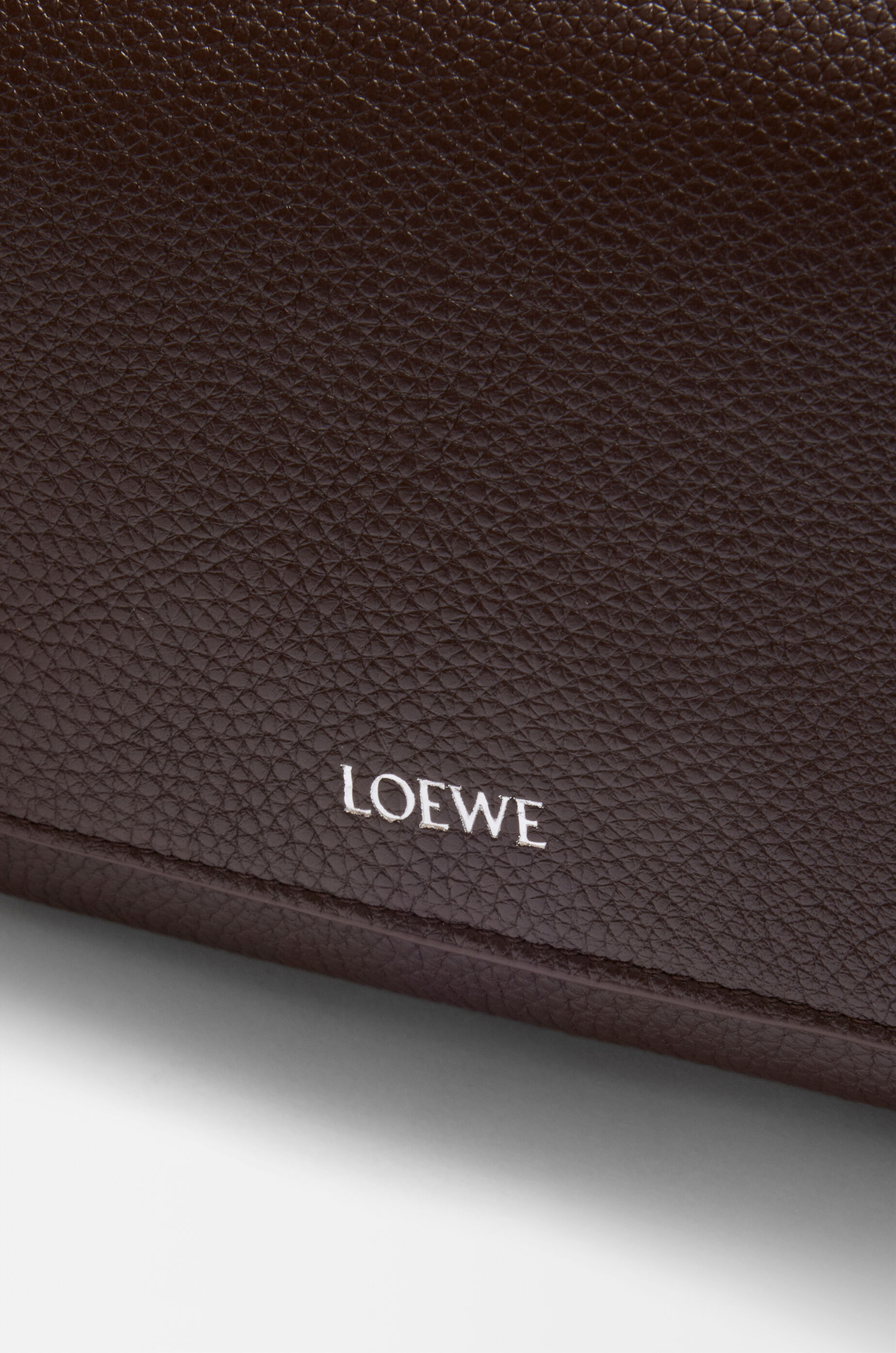LOEWE ペブル メッセンジャー スモール サプルグレインカーフ ペブル メッセンジャーバッグ スモール（サプルグレインカーフ