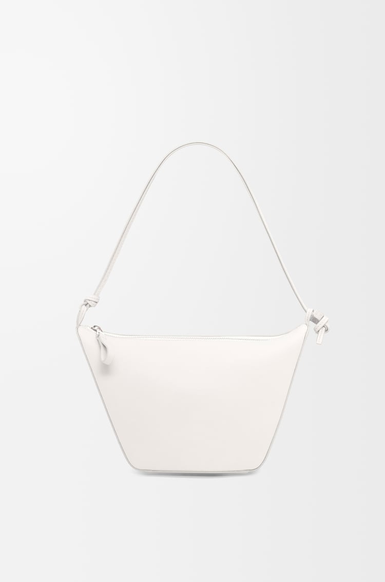 LOEWE Mini Hammock hobo in classic calfskin Soft White