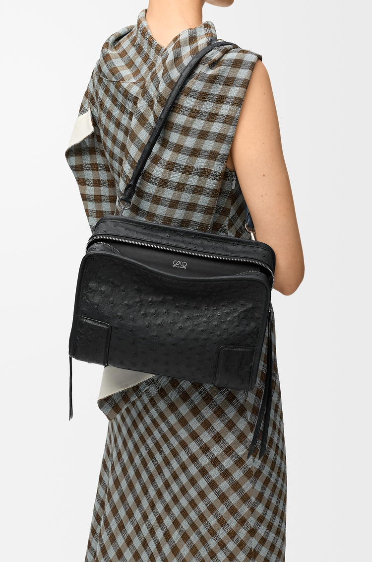 LOEWE Petit sac Amazona 180 en cuir d'autruche Noir