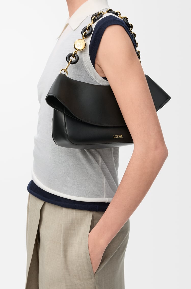 LOEWE オラ バッグ ミディアム（スムースカーフ） ブラック