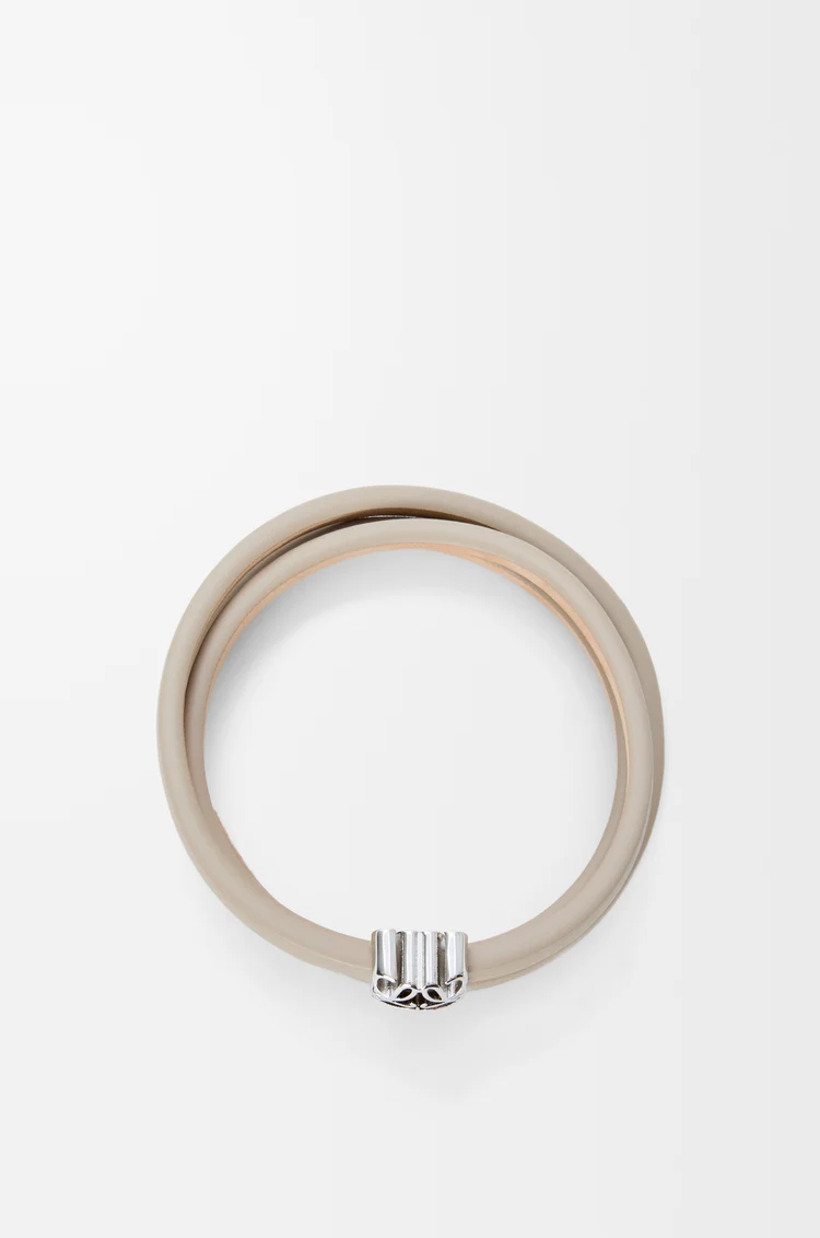 LOEWE Pulsera trenzada Anagram Bombé en piel de ternera Corda