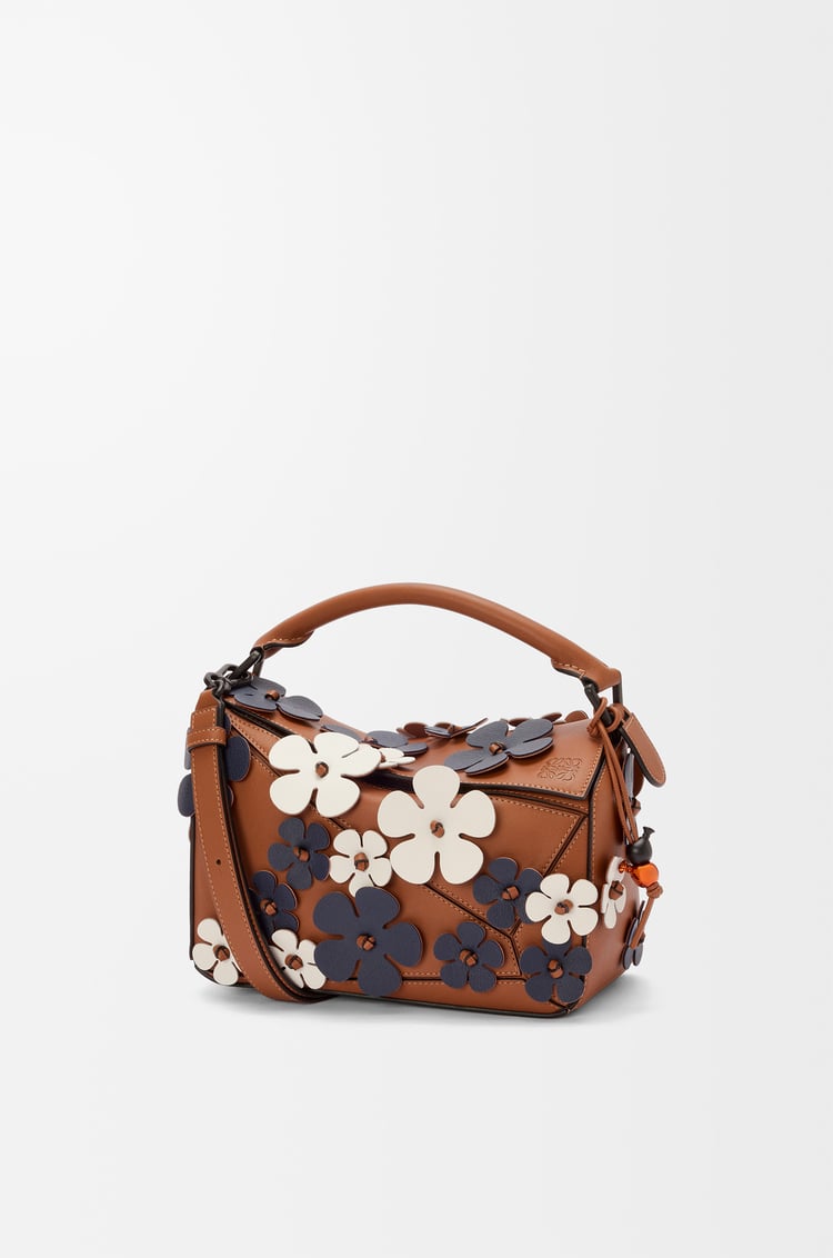LOEWE Puzzle 10 Plumeria re-edition bag in classic calfskin Tan/Blue