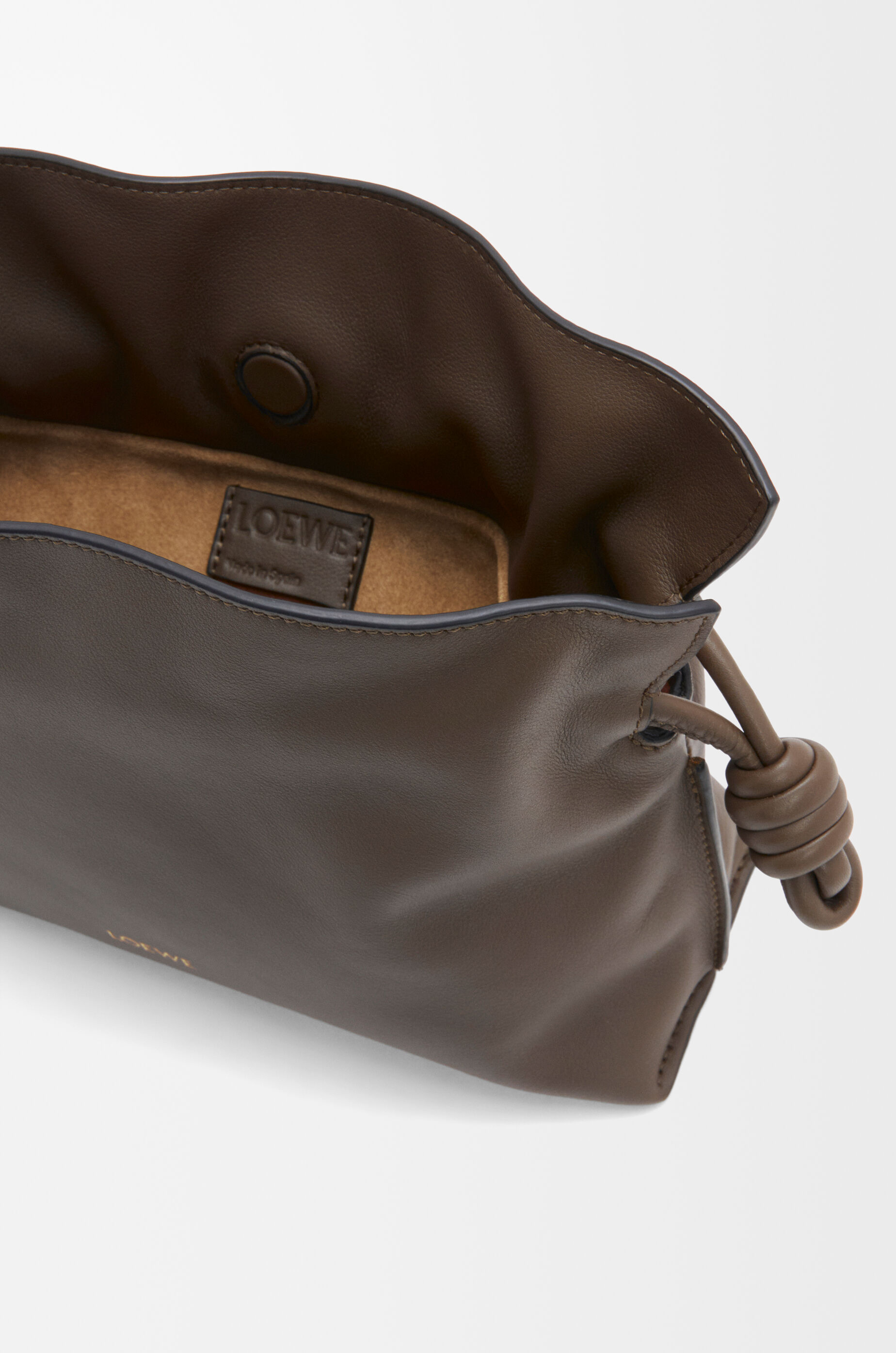 フラメンコクラッチ ミニ（ナパカーフ） ブラウン - LOEWE Japan
