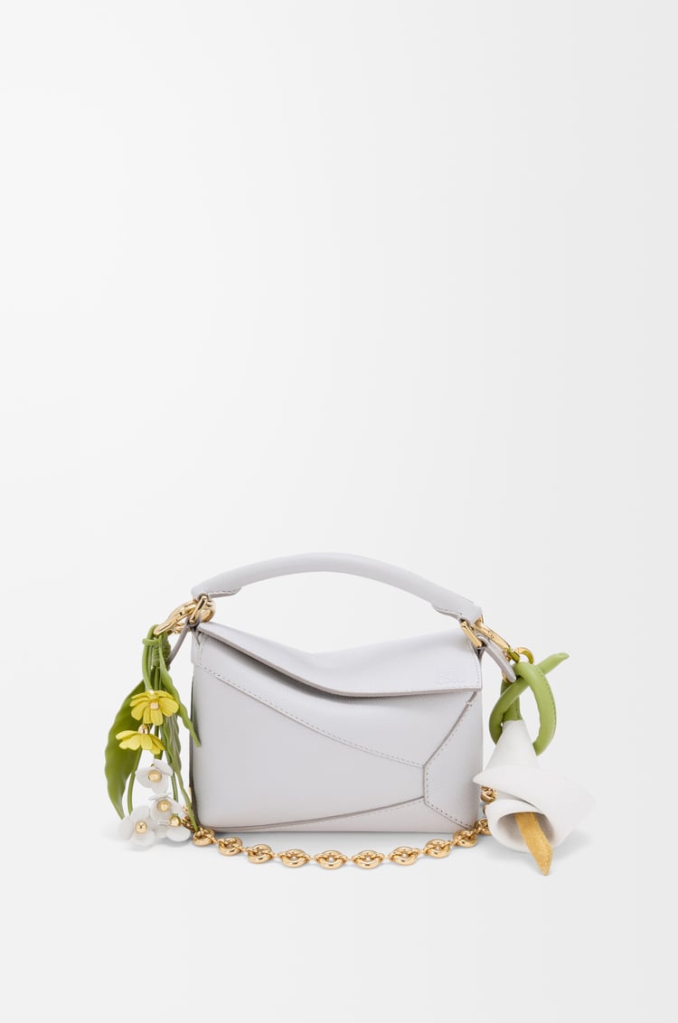 LOEWE Chamomille flower charm in classic calfskin Yellow/Green