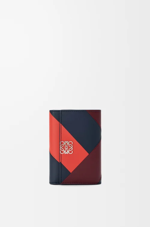 LOEWE Cartera vertical pequeña Anagram en piel de ternera Azul Marino Oscuro Multicolor
