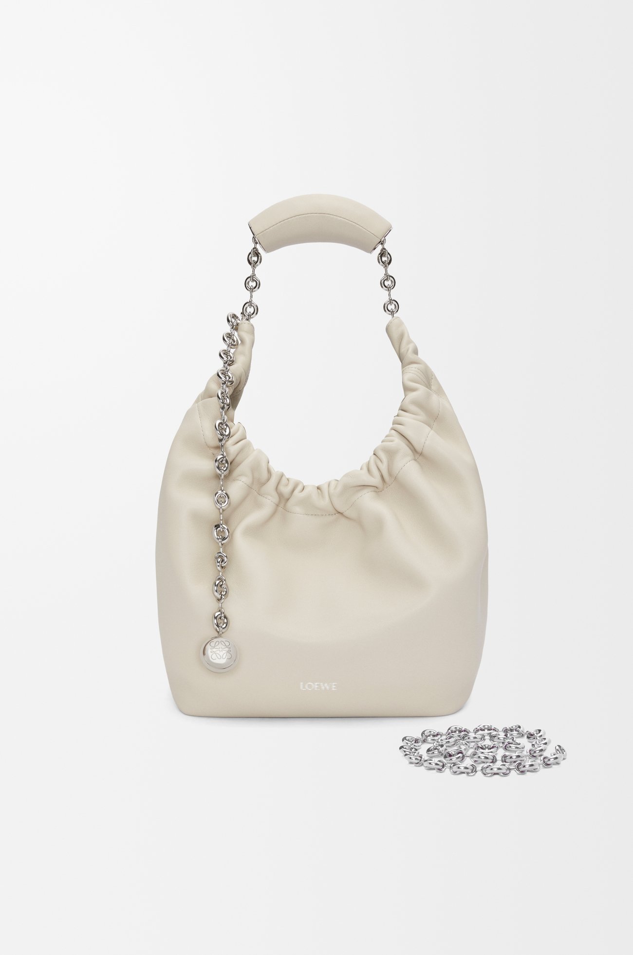 LOEWE Bolso Squeeze pequeño en piel napa de cordero Sal Marina