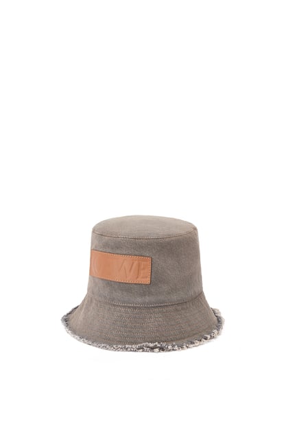 LOEWE Sombrero de pescador en piel de ternera y tejido denim Marrón plp_rd