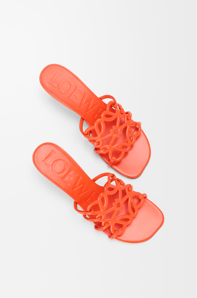 LOEWE 柔软牛皮革 Petal Anagram 凉鞋 深红色