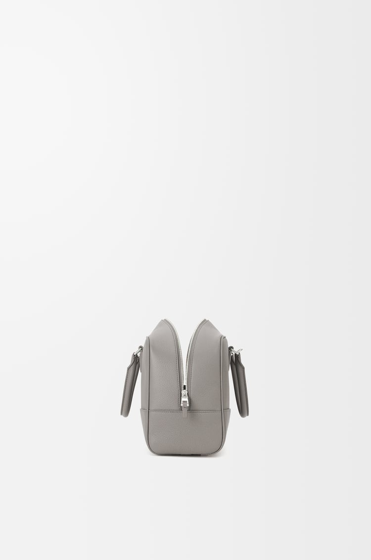 LOEWE Amazona 28 bag in soft grained calfskin Pearl Grey