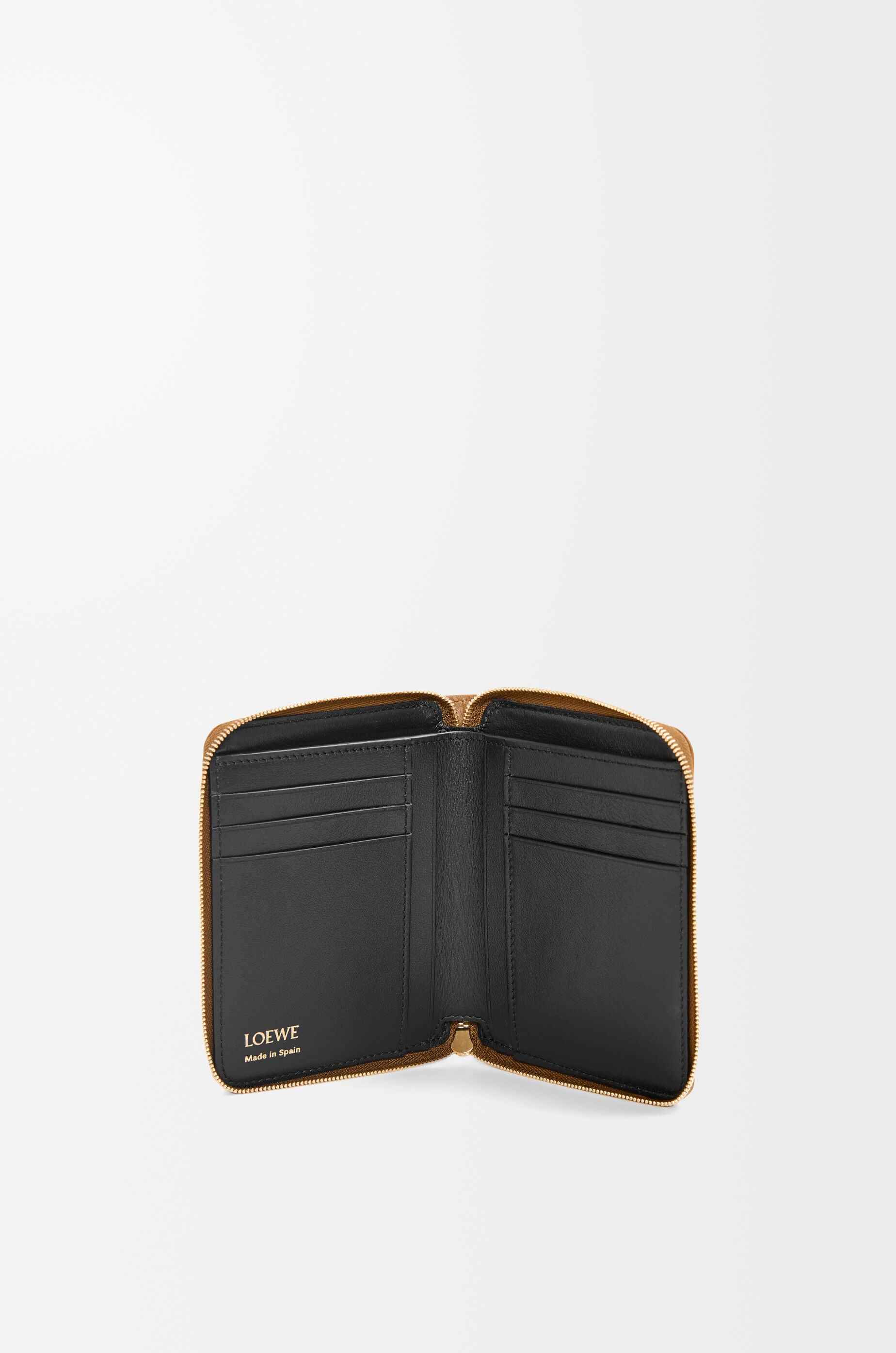 Knot compact zip around wallet in shiny nappa calfskin Oak