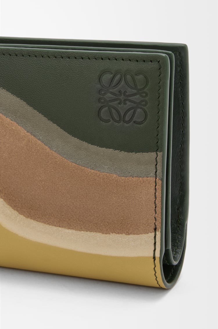 LOEWE コンパクト ウォレット（ナパカーフ） ボトルグリーン/オークル