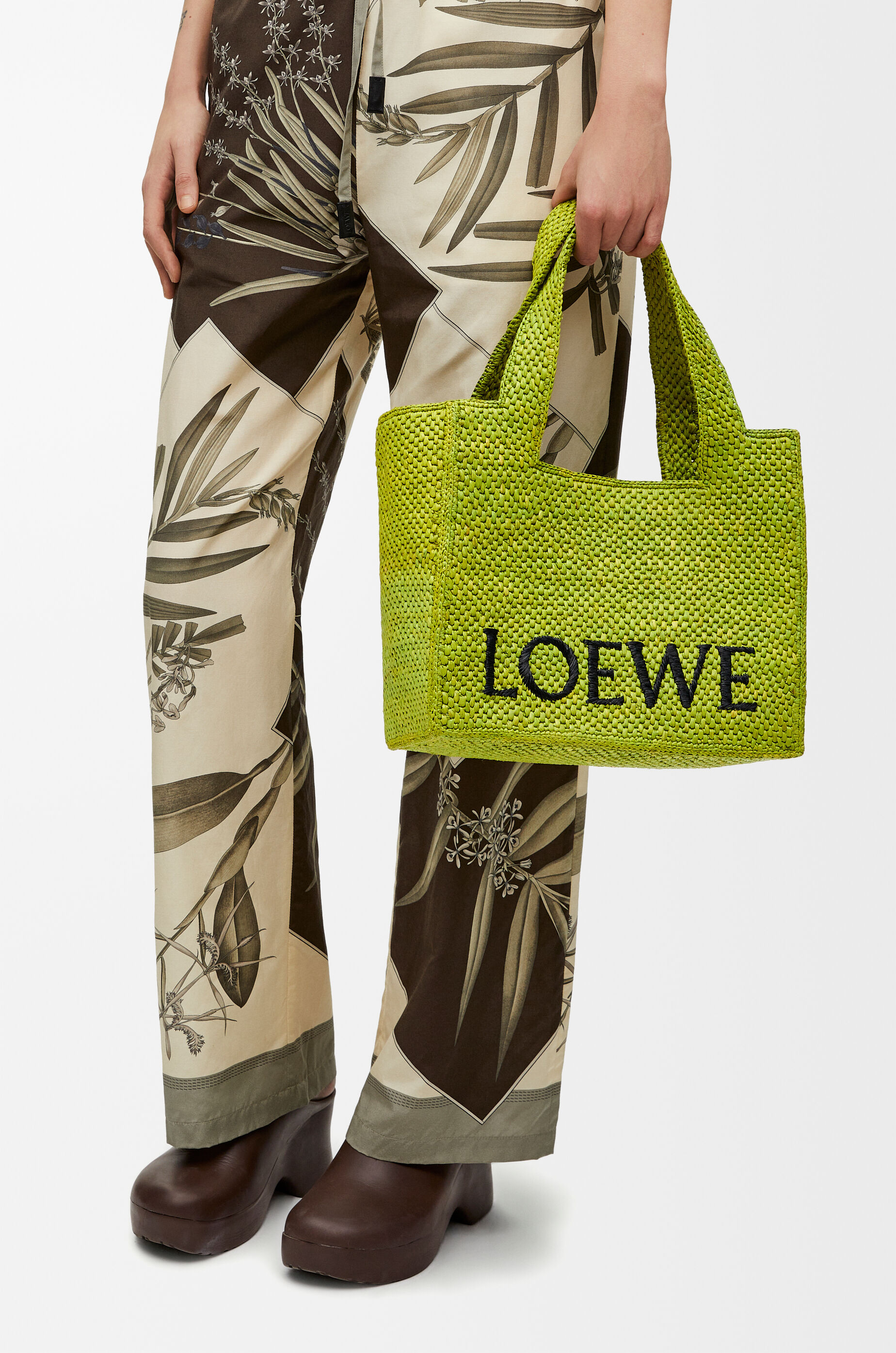 Medium LOEWE Font Tote in raffia Meadow Green LOEWE
