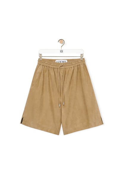 LOEWE Shorts in suede 金色 plp_rd