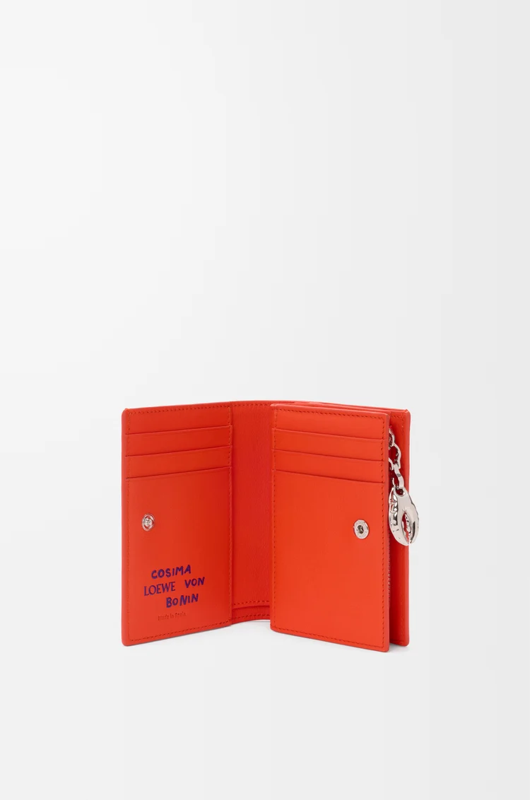 LOEWE Cartera compacta Claw en piel de cordero brillante Naranja Vivo
