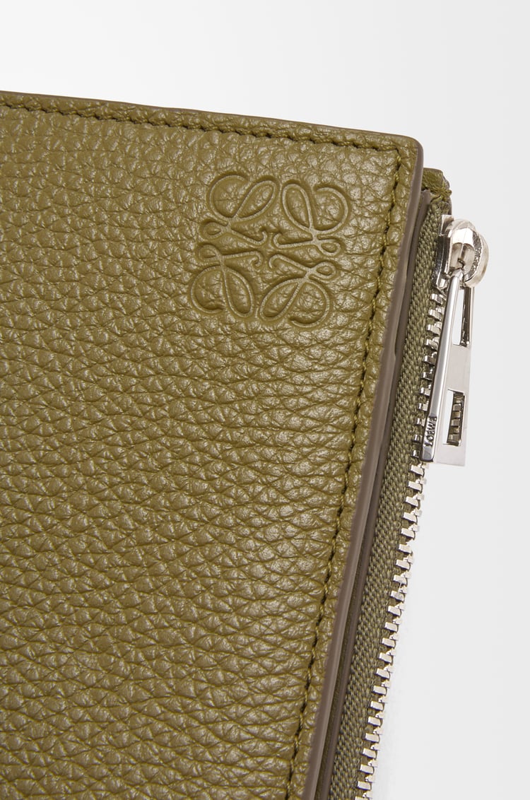 LOEWE スリム コンパクト ウォレット（ソフトグレインカーフ） オリーブ