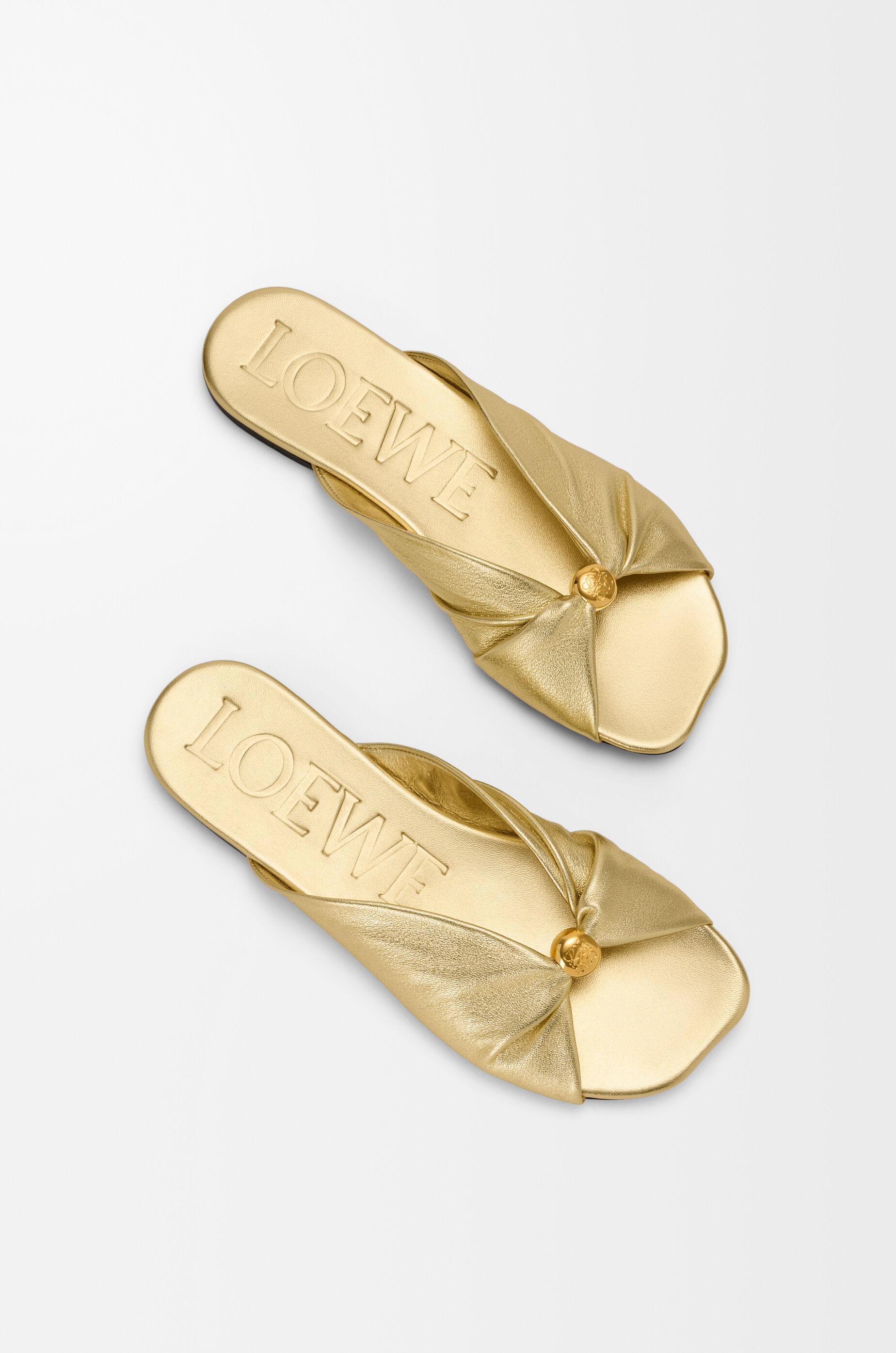 Pebble Soft slide in laminated lambskin Gold - LOEWE USA Official