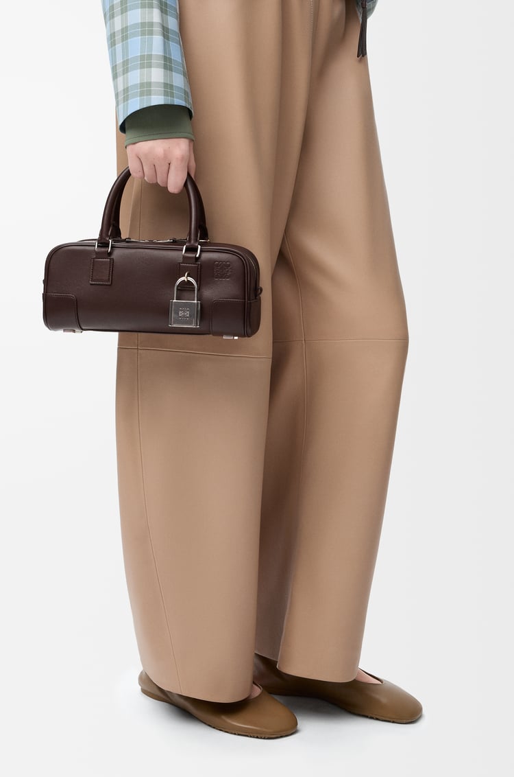 LOEWE アマソナ23 クロップド バッグ（シャイニーカーフ） ダークブラウニー