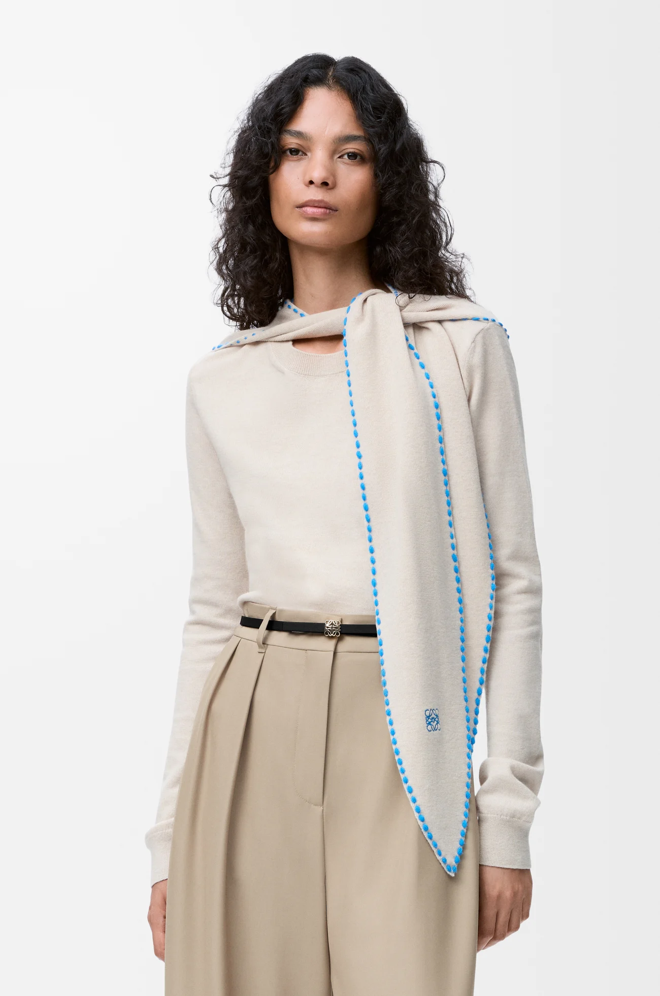 LOEWE Cinturón reversible Anagram Bombé en piel de ternera Negro/Burdeos