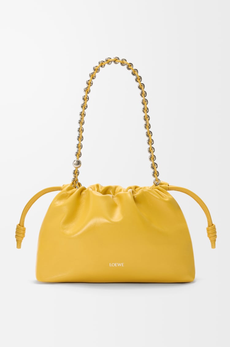 LOEWE フラメンコパース ミディアム（パテントナパラム） イエロー