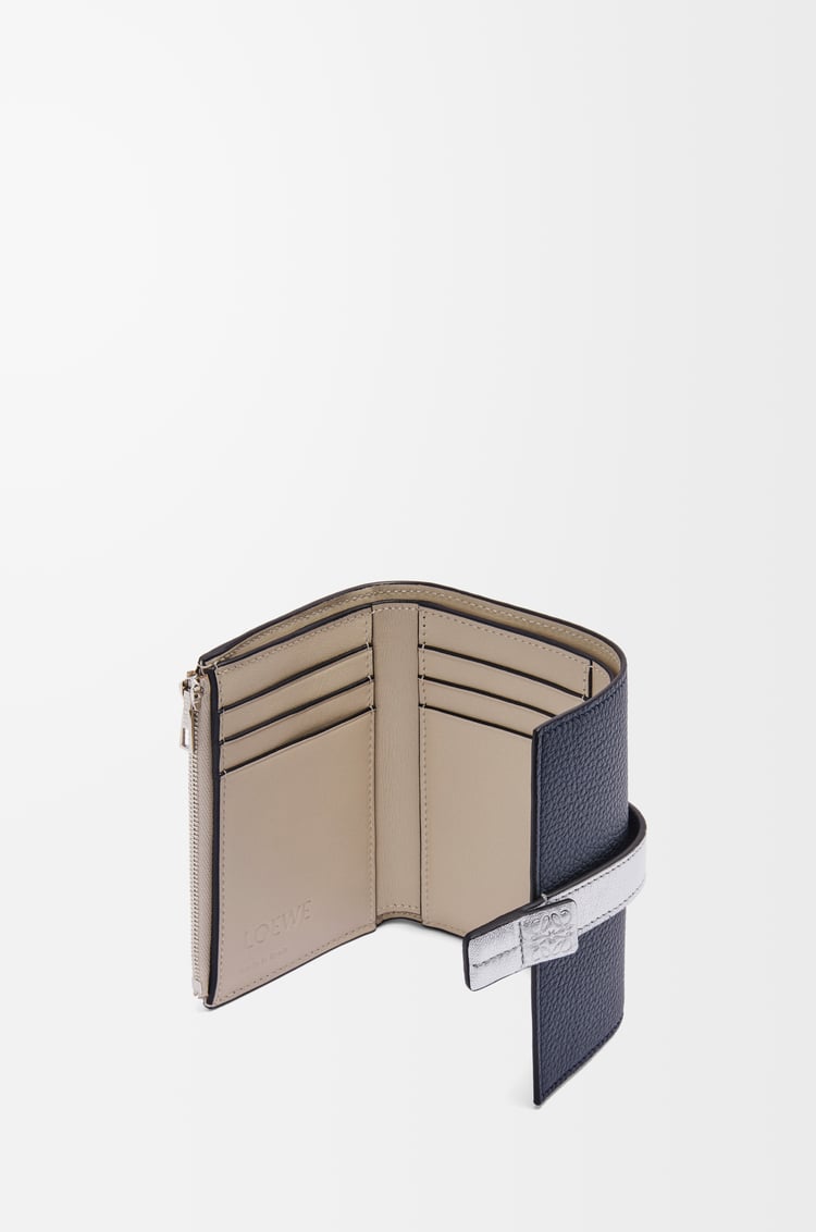LOEWE Cartera vertical pequeña en piel de ternera Azul Marino Oscuro/Plateado