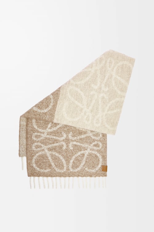 LOEWE Bufanda Anagram en alpaca y lana Beige/Blanco plp_rd