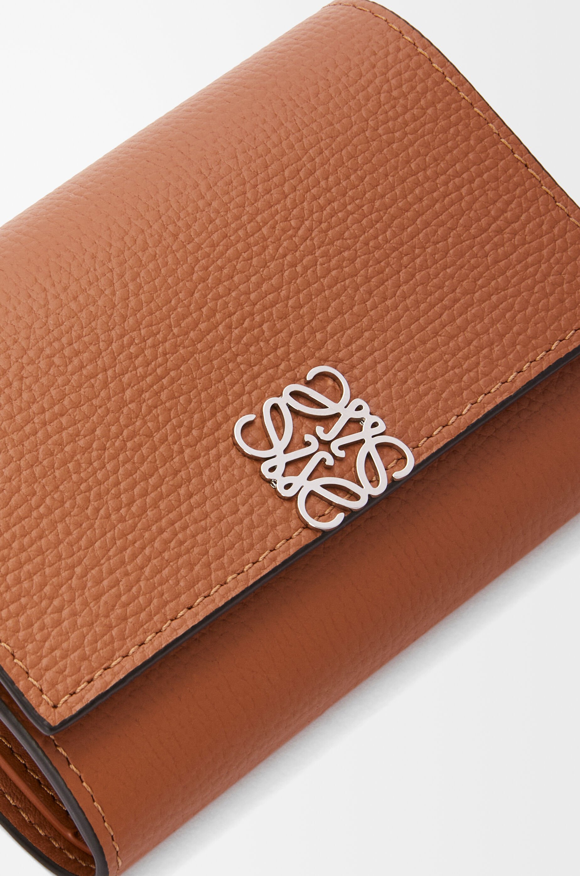 Anagram small vertical wallet in pebble grained calfskin Anagram small vertical wallet in pebble grained calfskin