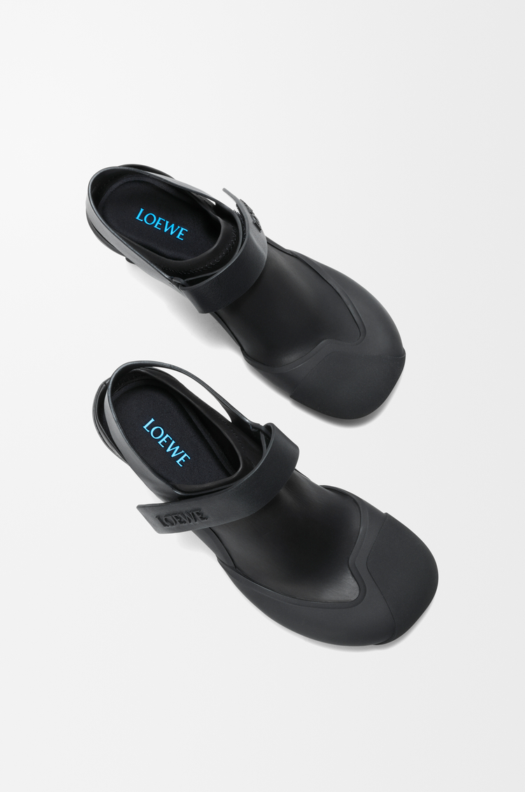 LOEWE Zapato de salón destalonado Dive en piel de ternera elástica Negro