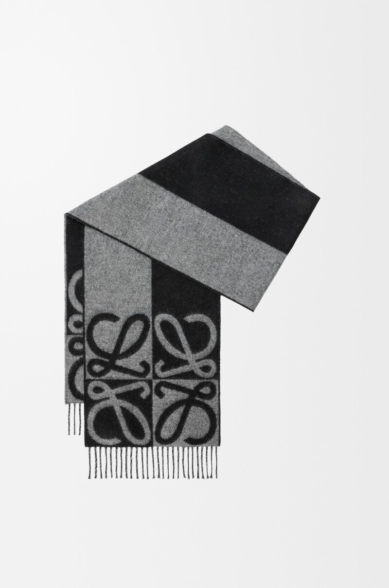 Scarf in wool and cashmere by LOEWE