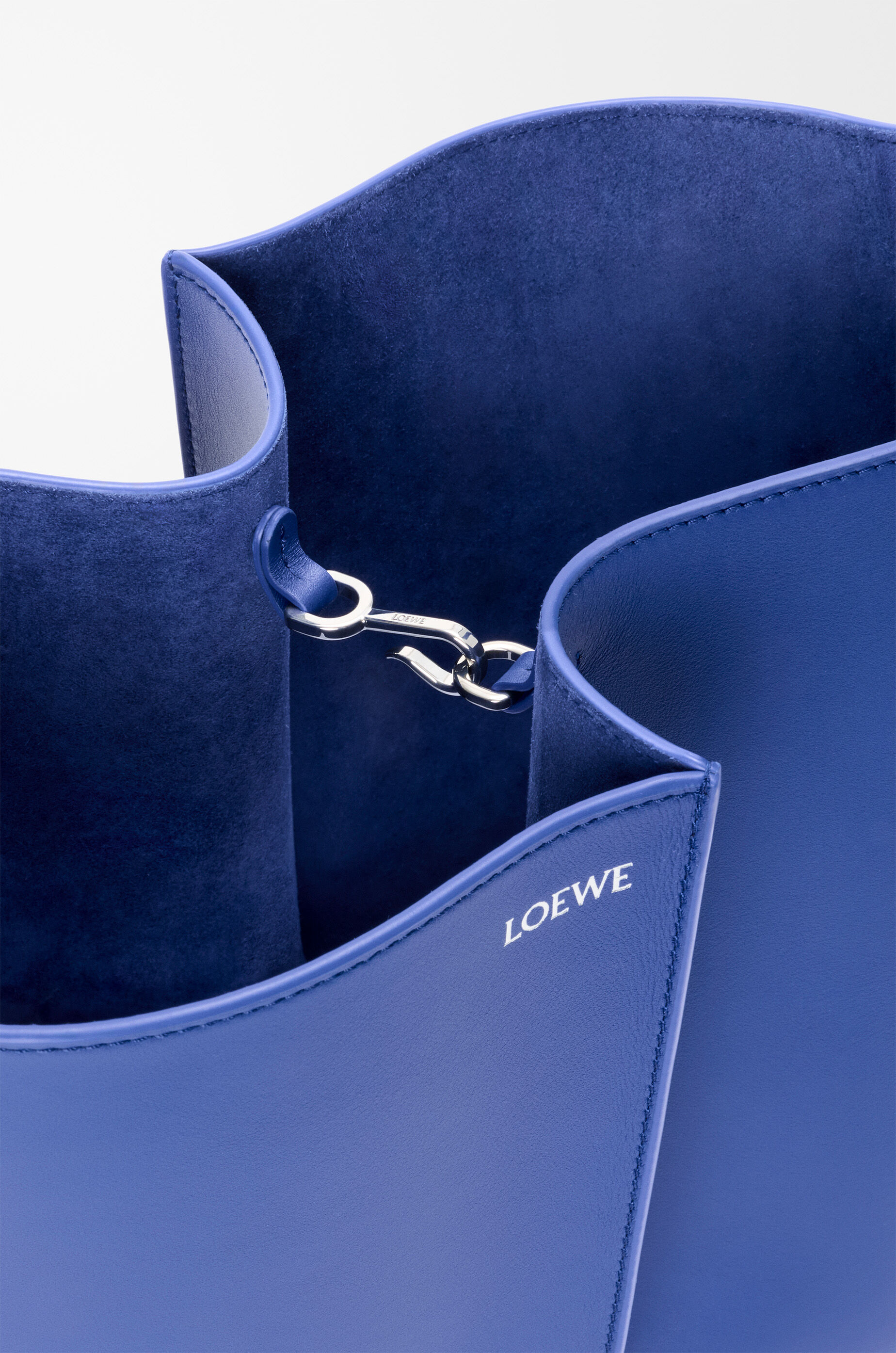 Medium Bilbao bucket in smooth calfskin Blue - LOEWE USA Official