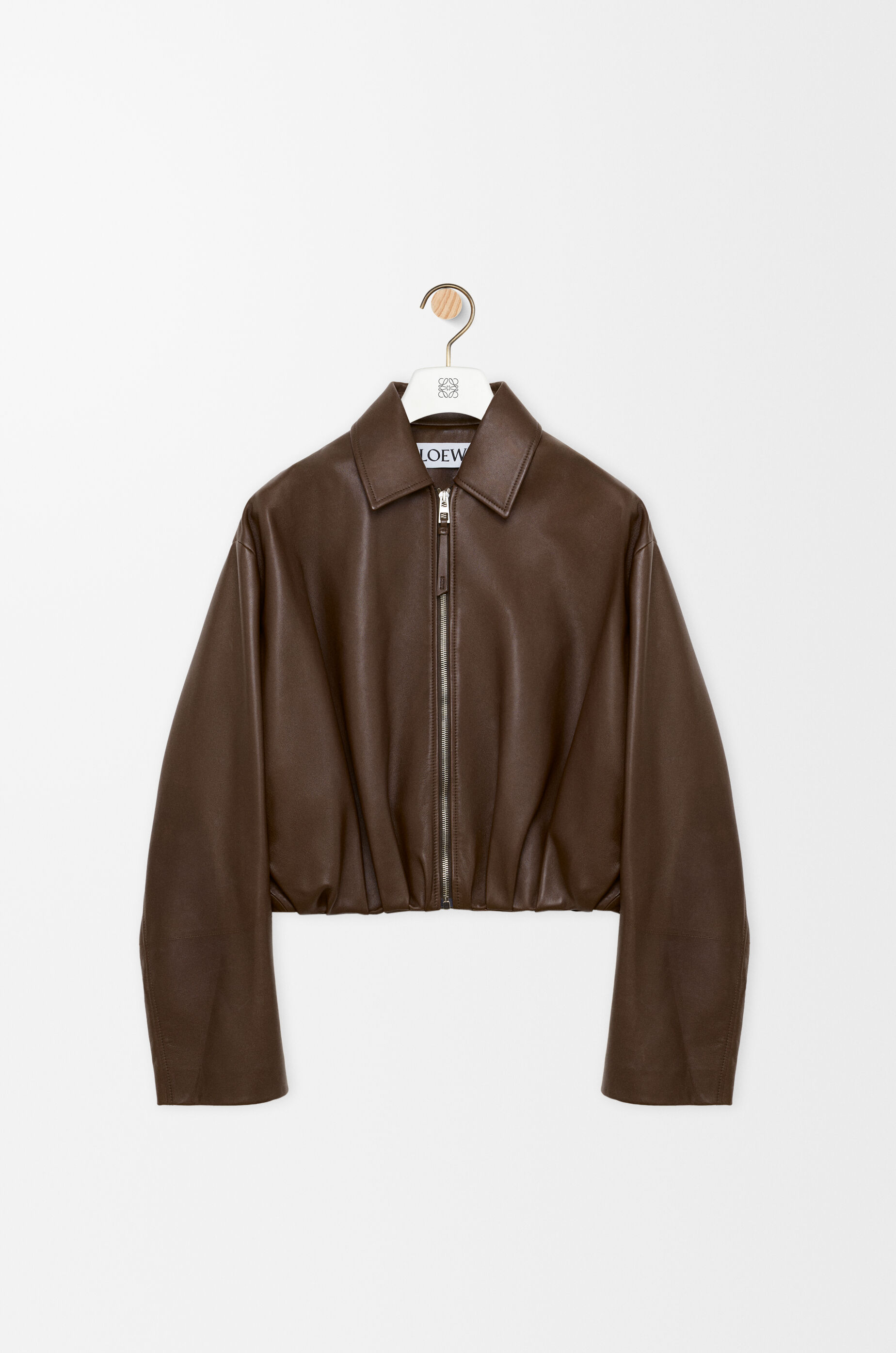 たれパン　Loewe ブラウンレザージャケット Draped jacket in nappa lambskin Brown - LOEWE USA Official Website
