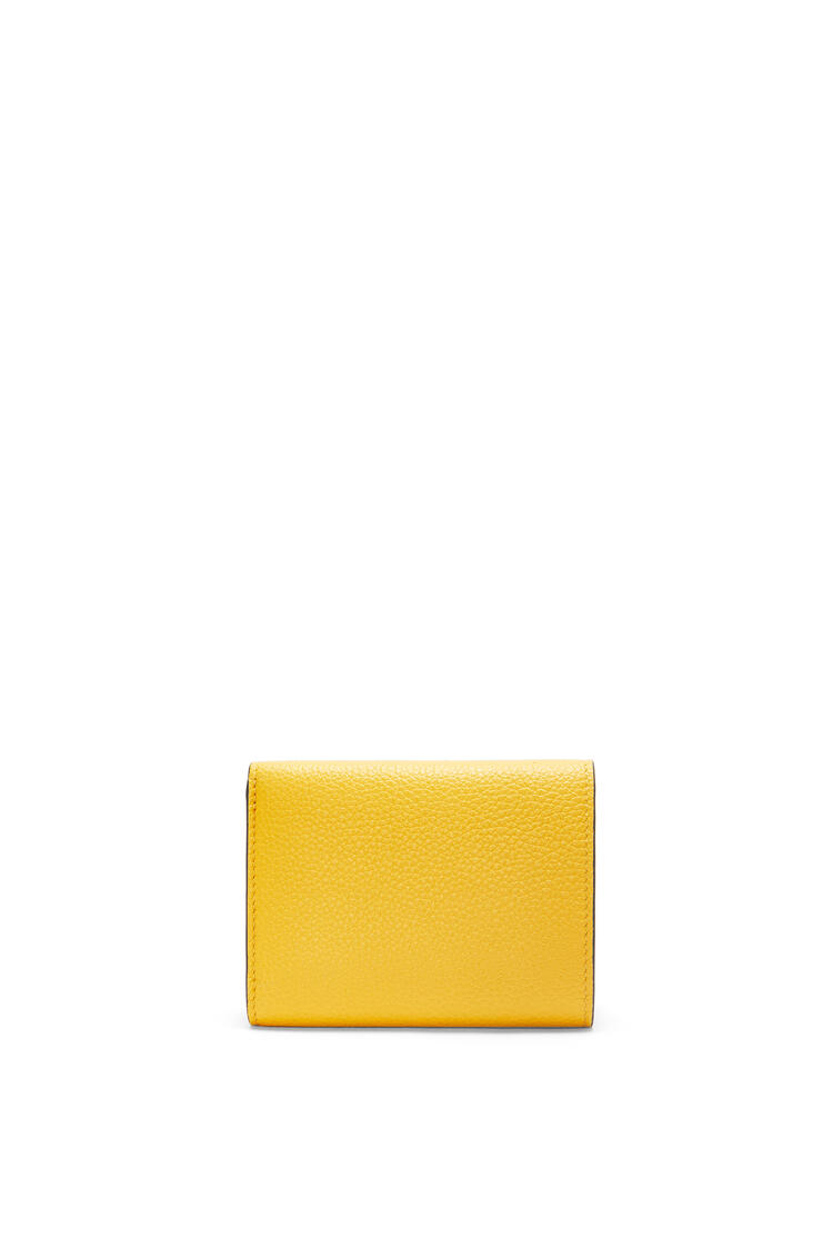 LOEWE Trifold wallet in soft grained calfskin Yellow/Clay Green