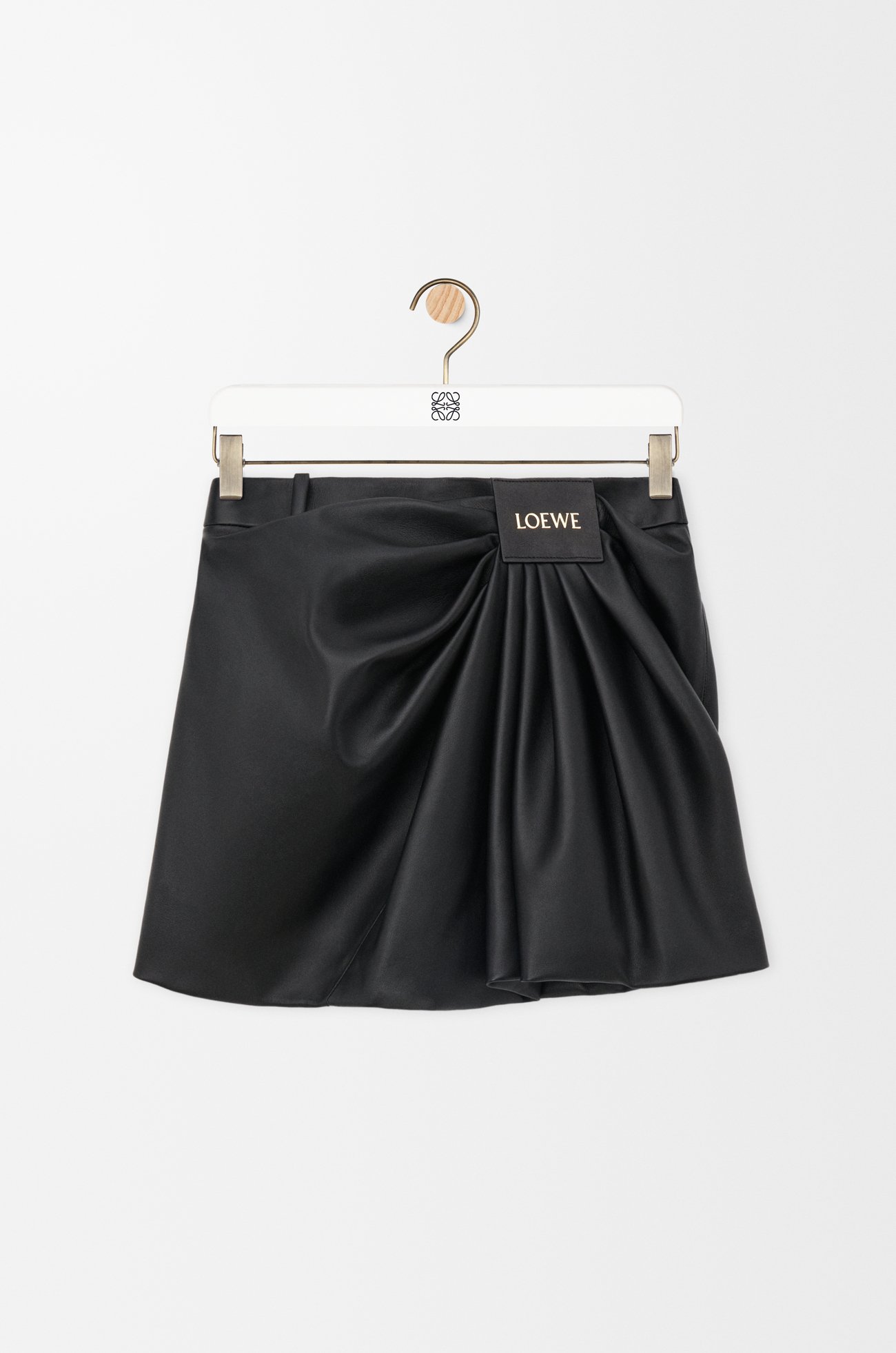 LOEWE Falda drapeada en piel napa de cordero Negro plp_rd