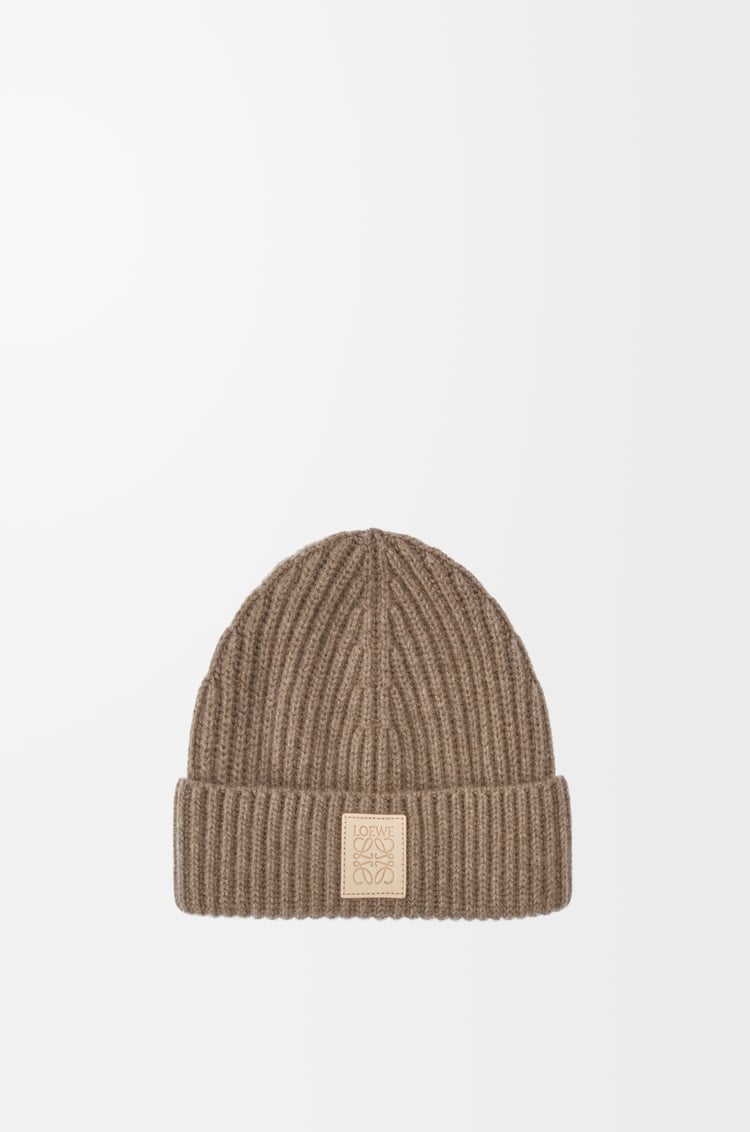 LOEWE Berretto in cashmere Beige