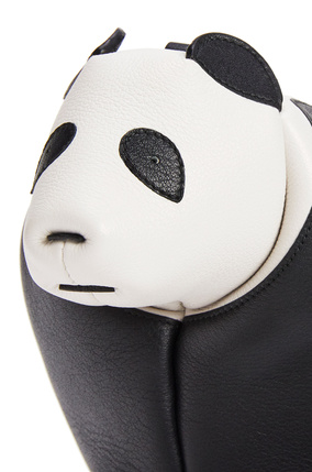 LOEWE Minibolso Panda en piel de ternera clásica Negro/Blanco plp_rd